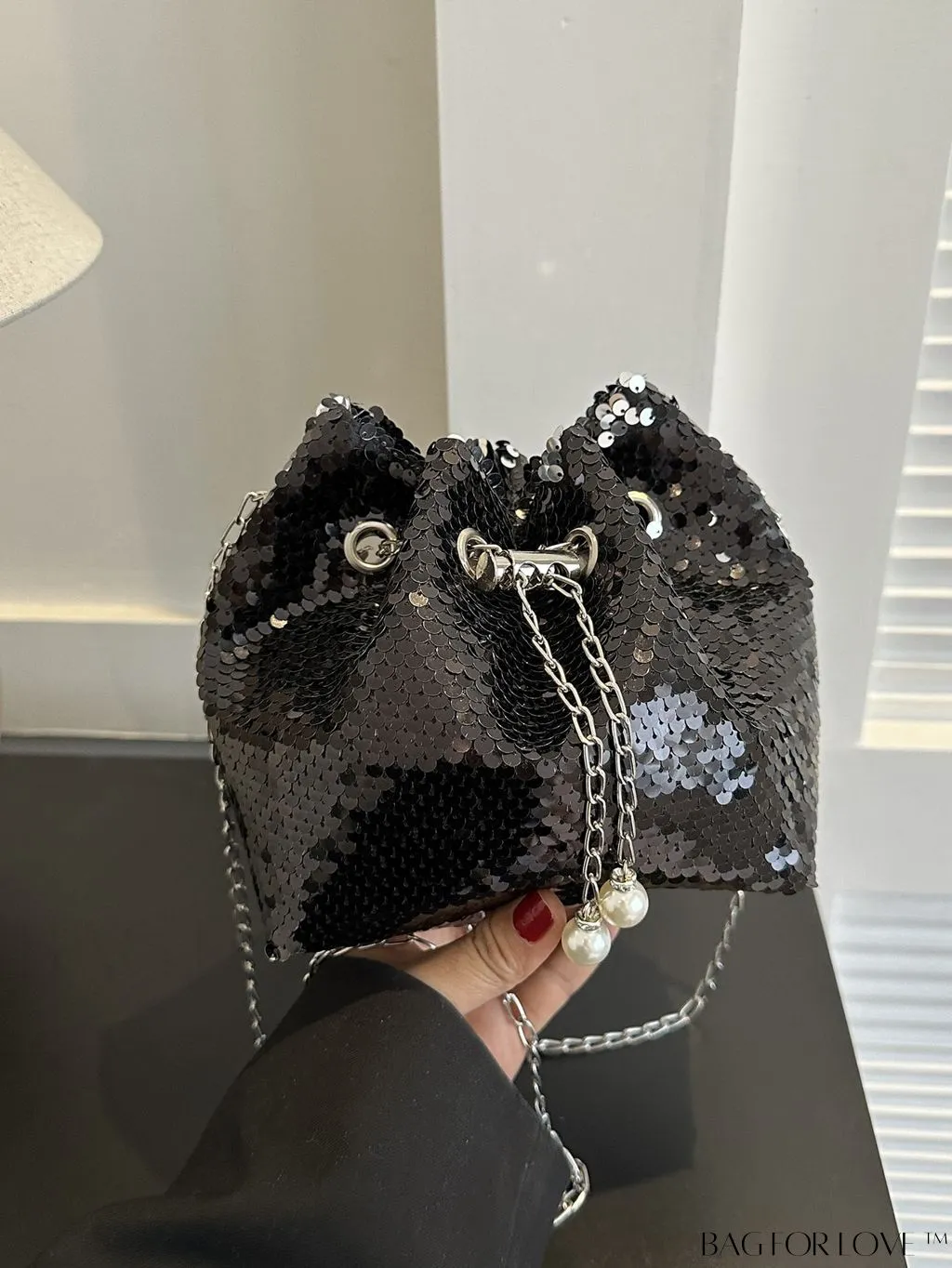 BagForLove - Chic Glitter Chain Mini Crossbody Bag with Drawstring - Solid Color