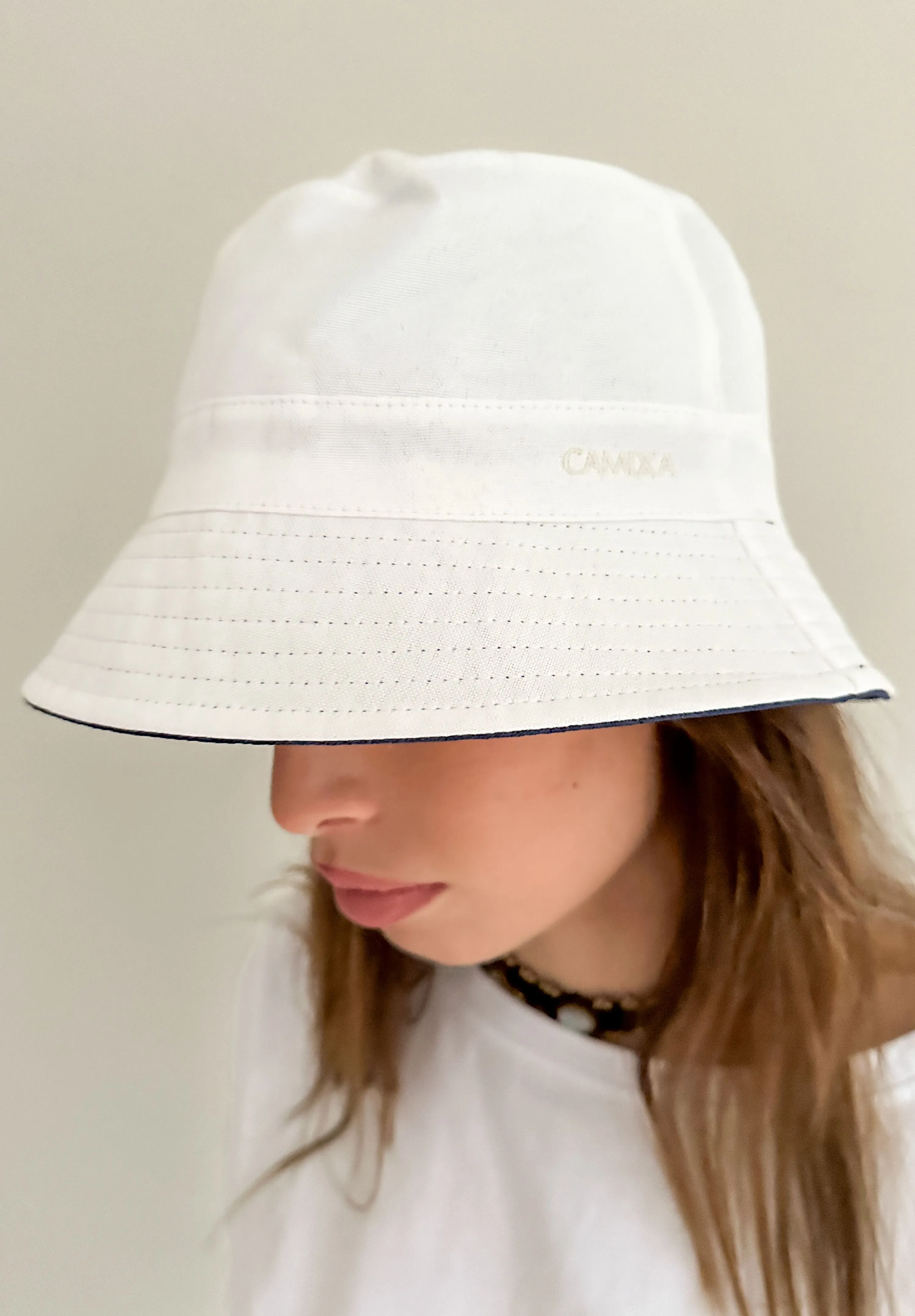 Beckie Bucket Hat in Pure French Linen - reversible two colours White Navy