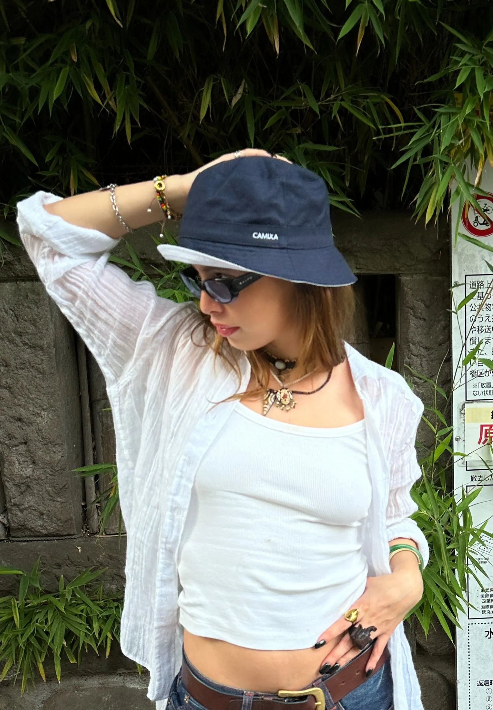 Beckie Bucket Hat in Pure French Linen - reversible two colours White Navy