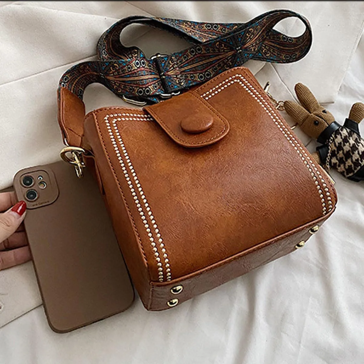 Bootara Bucket Bag,Vintage Crossbody Bag With Adjustable Wider Shoulder Strap,Bootara Women's Vintage Bunny Charm Bucket Bags