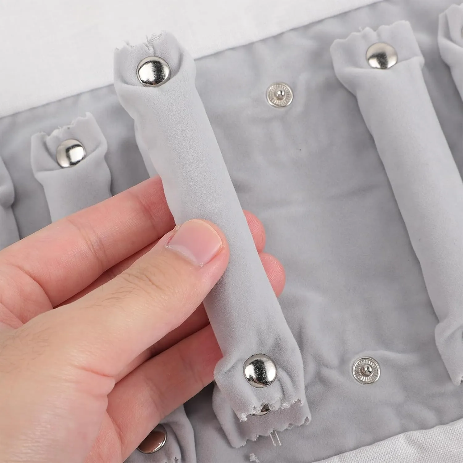 Cabilock Ring Storage Roll Bag Portable Jewelry Case Organizer Roll Necklaces Bracelets Case Earring Holder Jewelry Box for Necklace Travel Storage Bag Jewelry Organizer Roll Holder