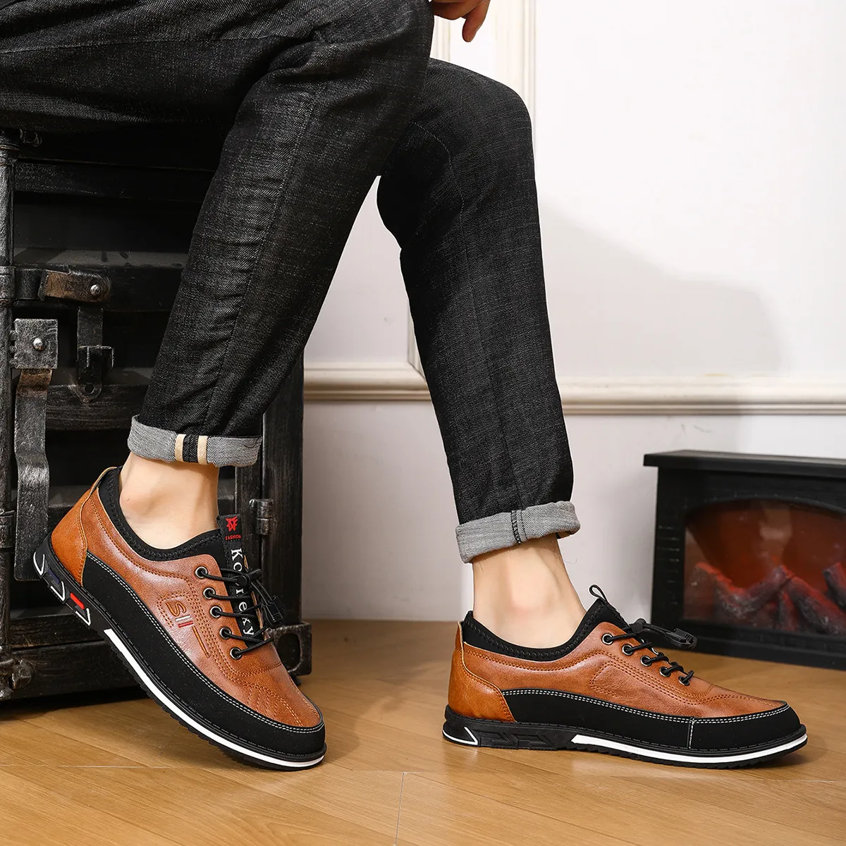 Chester Barefoot Sneakers