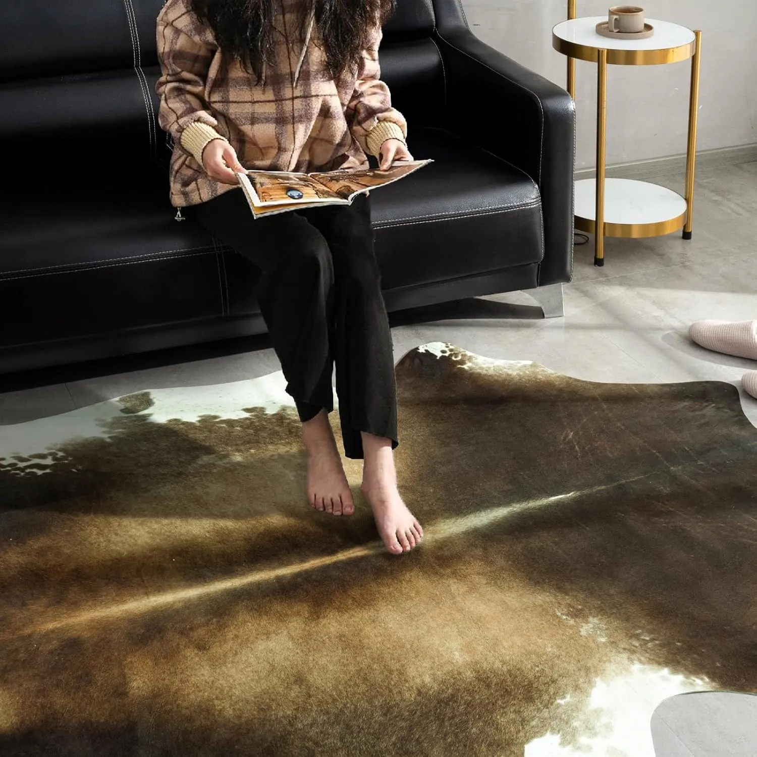Cow Hide Rug for Living Room, Washable Cowhide Rug, Faux Animal Skin Rugs, Non-Slip Cow Print Area Rug, 5x6 Ft Cowhide Rugs for Bedroom Office Kitchen, Brindle and White