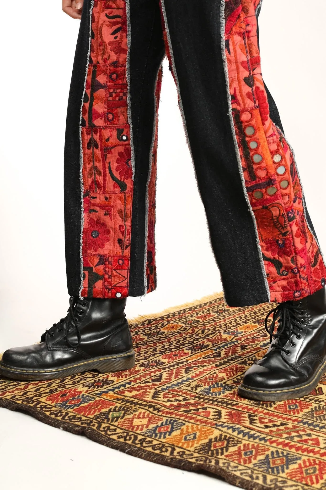 DENIM PANTS EMBROIDERED PATCHWORK VICKY
