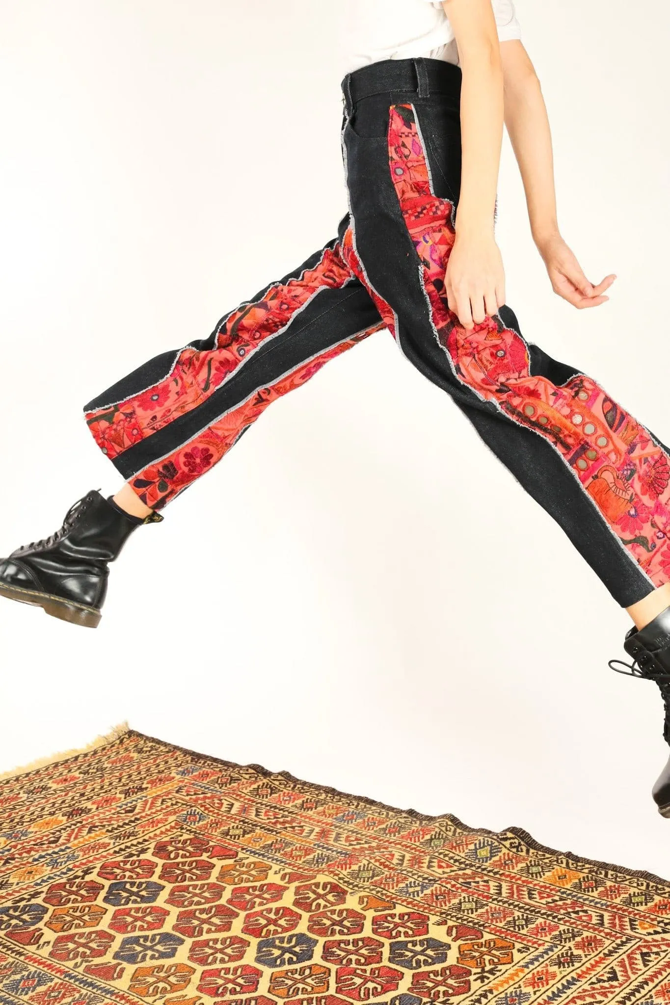 DENIM PANTS EMBROIDERED PATCHWORK VICKY