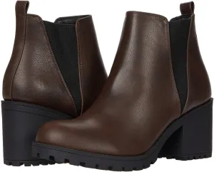 Dirty Laundry by Chinese Laundry Women's Lisbon Smooth Ankle Boot, Coffee, 8