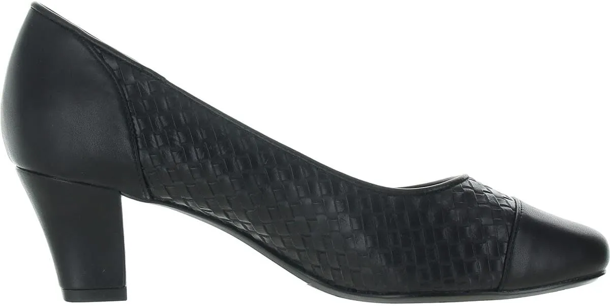 Easy Street Women's Wes Pump