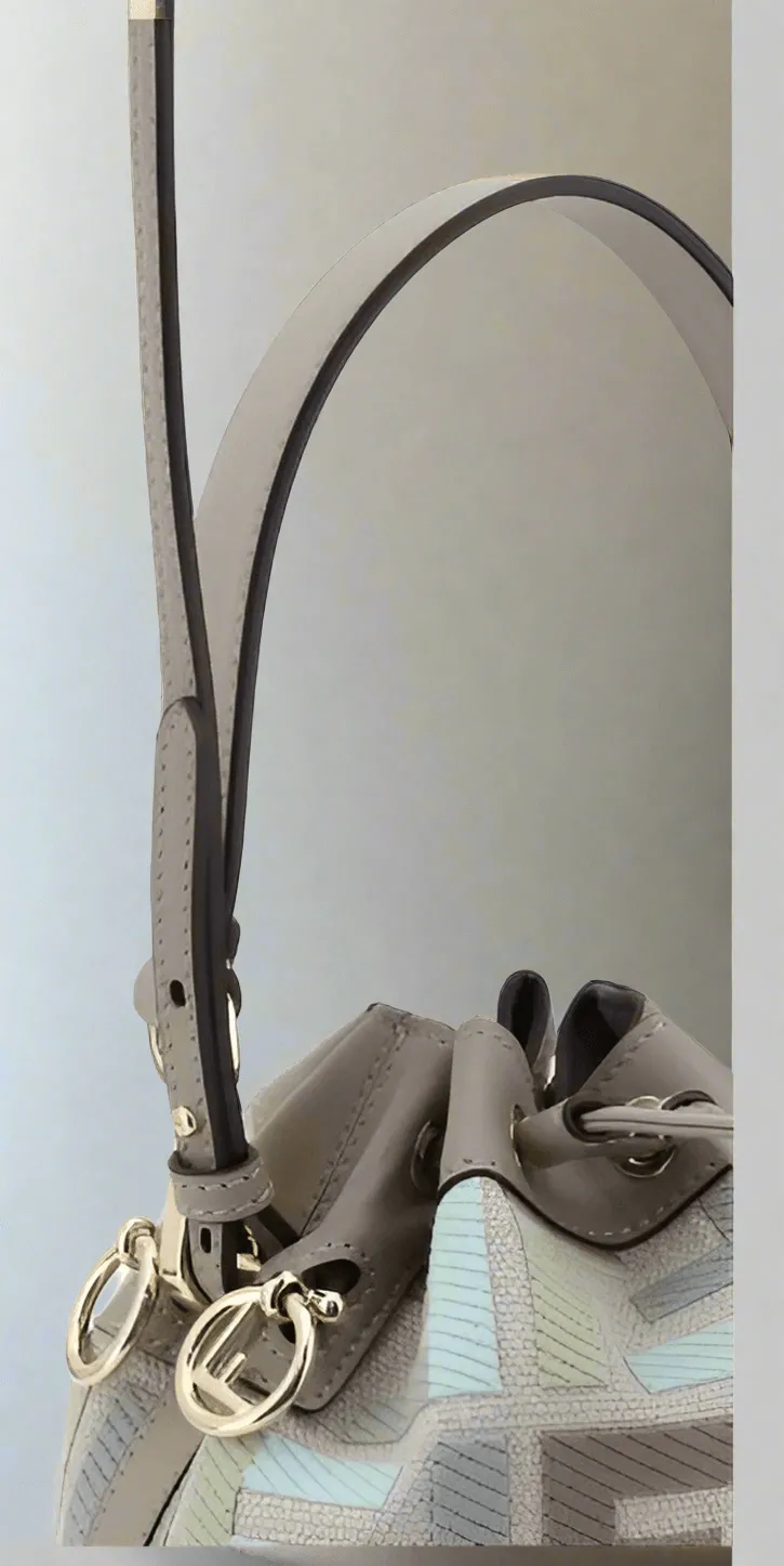 FENDI MON TRESOR BUCKET BAG