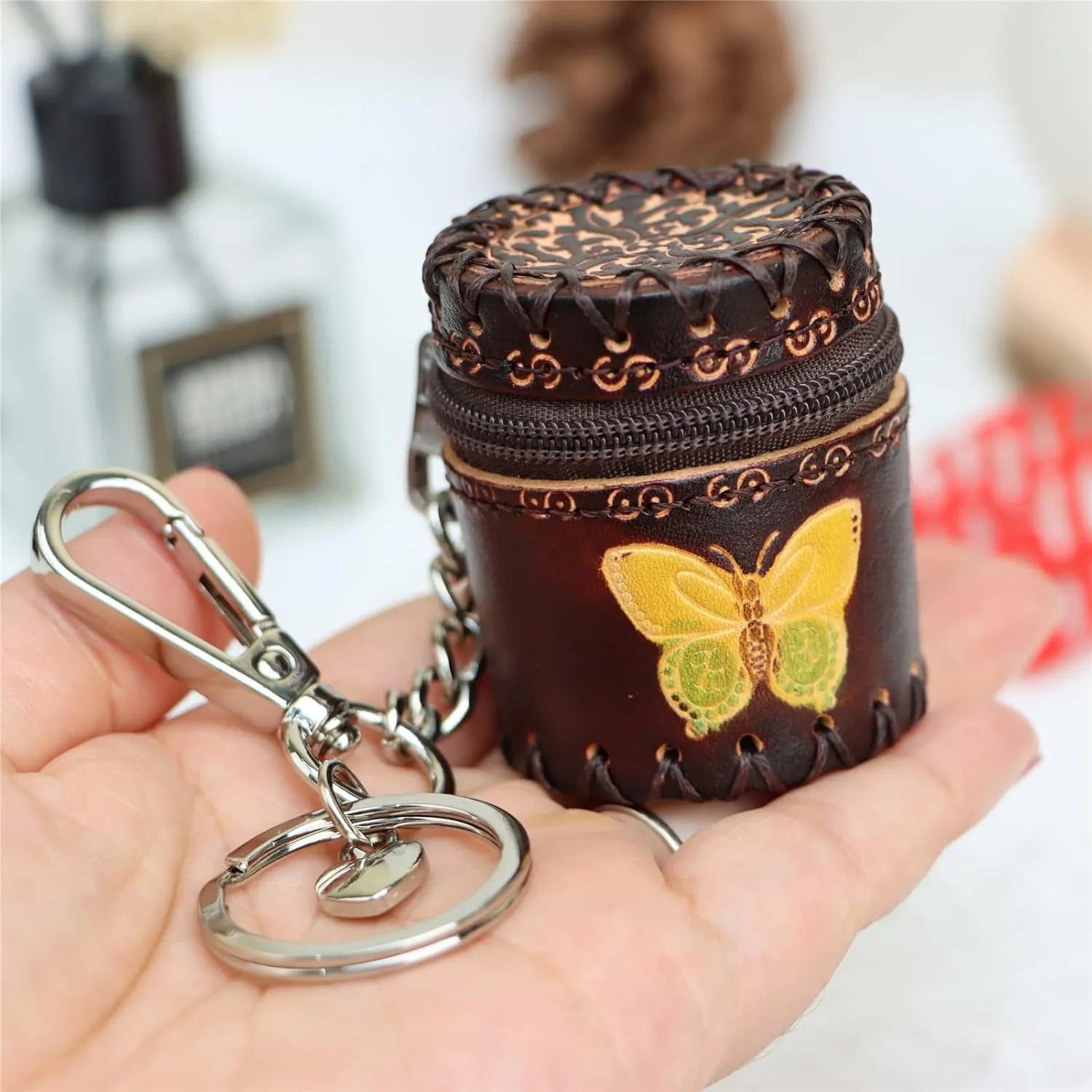 Handmade mini leather bucket bag pendant jewelry box jewelry classification storage box change storage bag personalized bag pendant(brown)