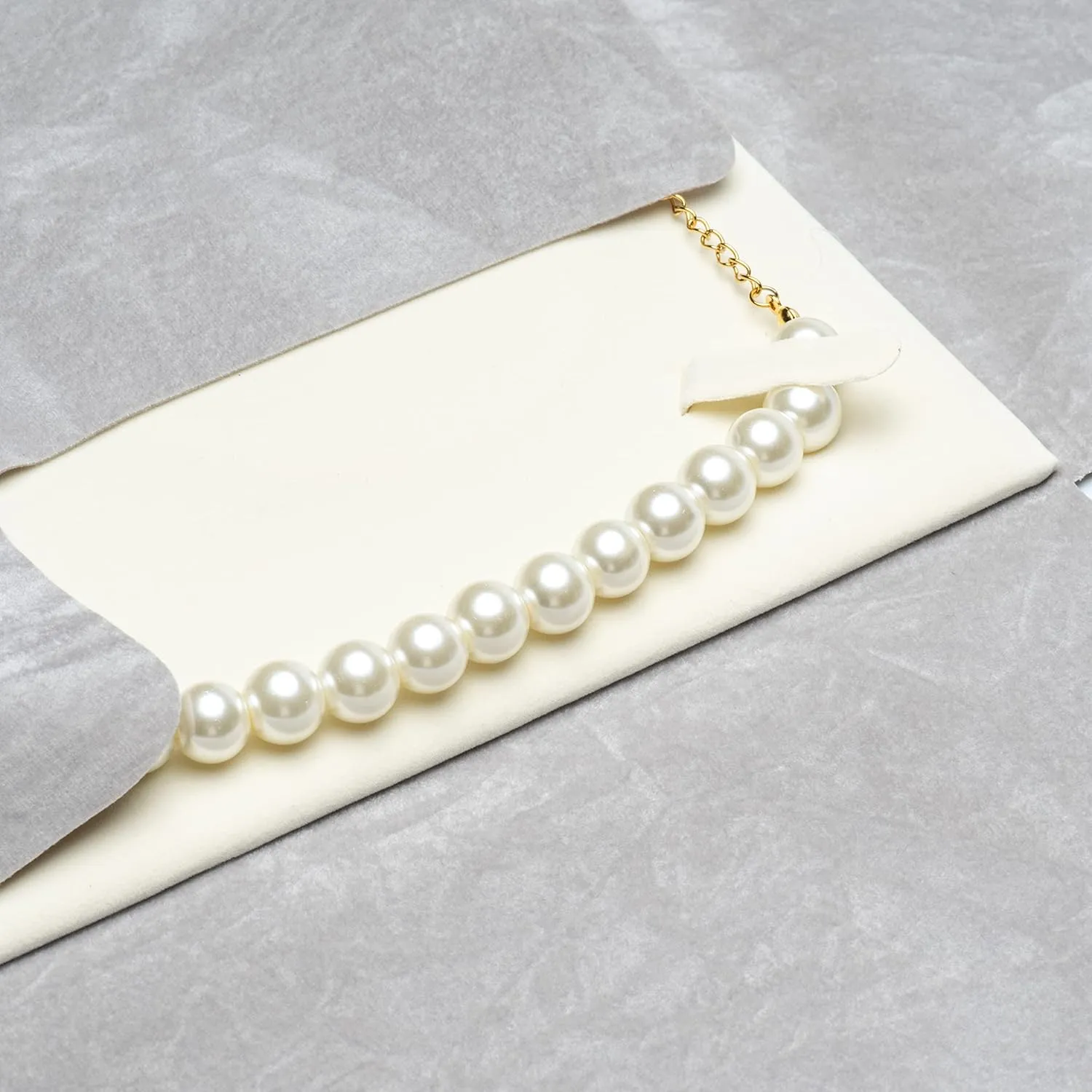 Large Velvet Travel Jewelry Organizer Pearl Necklace Storage Carrying Case Display Folder (Grey)