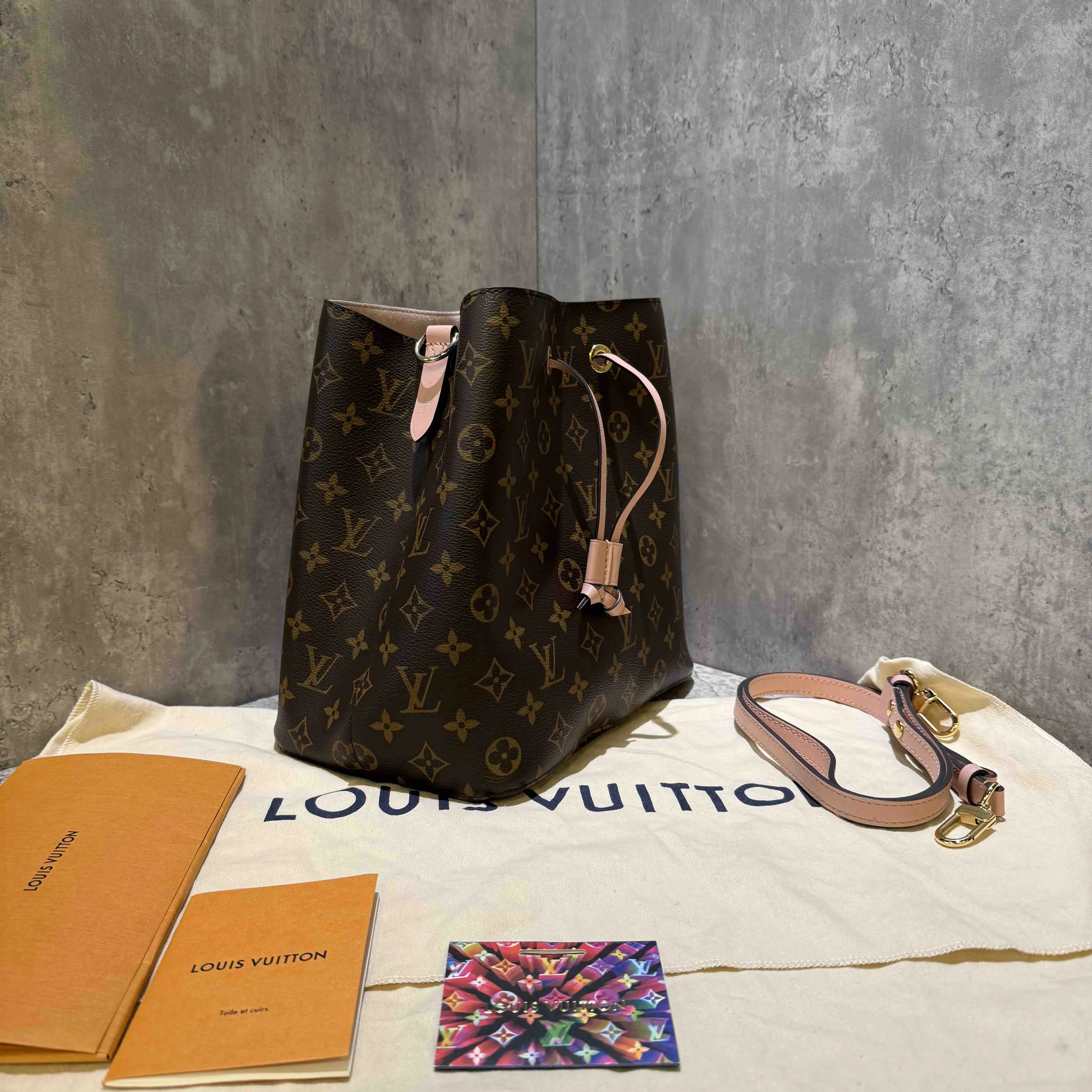 Louis Vuitton Neonoe Monogram Brown Bucket Bag