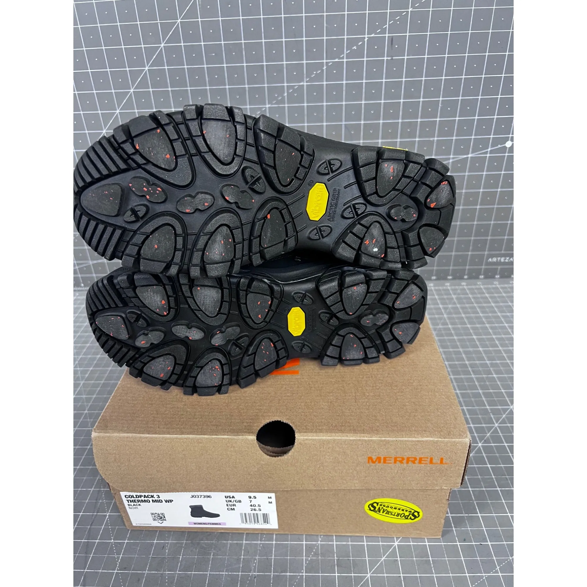 Merrell Women’s Coldpack 3 Thermo Mid Waterproof Arctic Grip Boots  9.5 US New