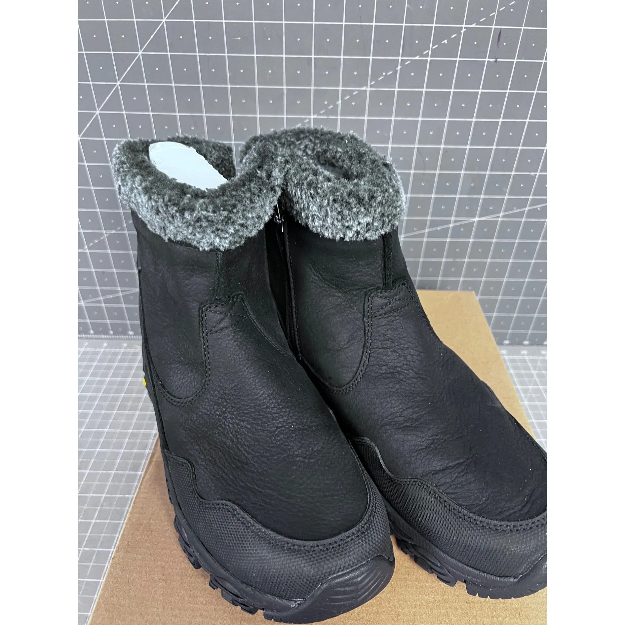 Merrell Women’s Coldpack 3 Thermo Mid Waterproof Arctic Grip Boots  9.5 US New