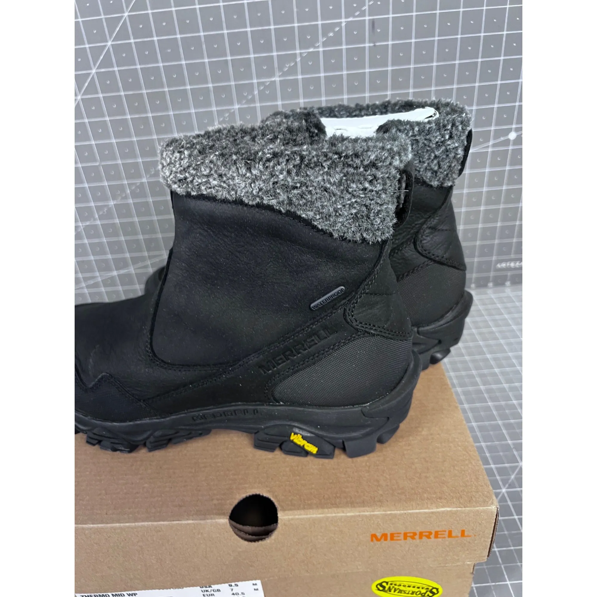 Merrell Women’s Coldpack 3 Thermo Mid Waterproof Arctic Grip Boots  9.5 US New