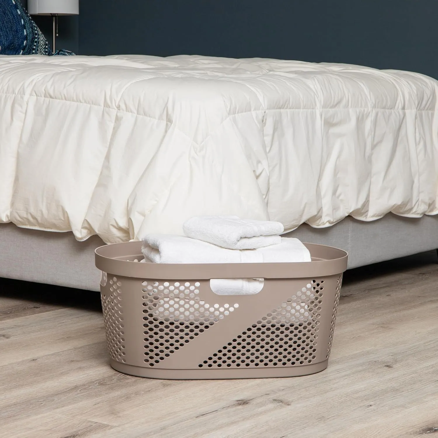 Mind Reader 40L Laundry Basket, Clothes Hamper, Ventilated, Plastic, 23"L x 14.5"W x 10.5"H, Set of 2, Tan