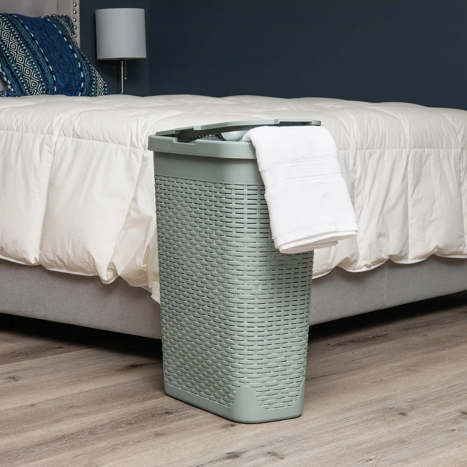 Mind Reader 40L Slim Laundry Hamper, Clothes Basket, Lid, Wicker Design, Plastic, 18"L x 10.4"W x 23.5"H, Mint