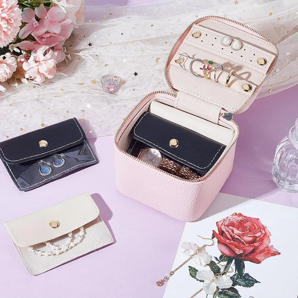 NBEADS Travel Jewelry Box with 4 Pcs Insert Bags, Imitation Leather Portable Jewelry Organizer Storage Case for Earrings Rings Necklaces Bracelets, Pink, 4.3x4.1x3.2 Inch