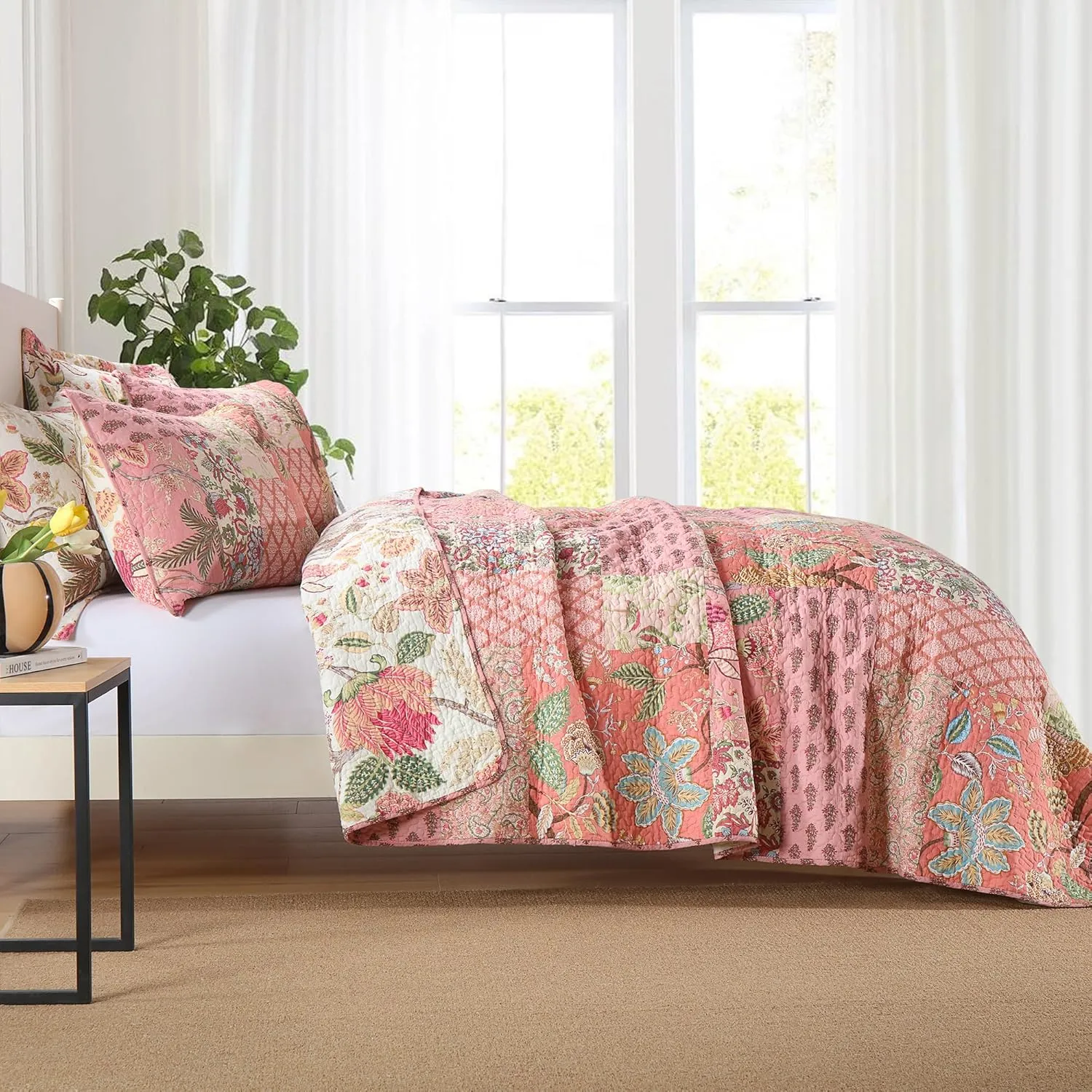 NEWLAKE Cotton Patchwork Bedspread, 3-Piece Bedding Quilt Set with Real Stitched Embroidery, Reversible Matelasse Bed Coverlet Set,Bohemian Floral, Queen Size