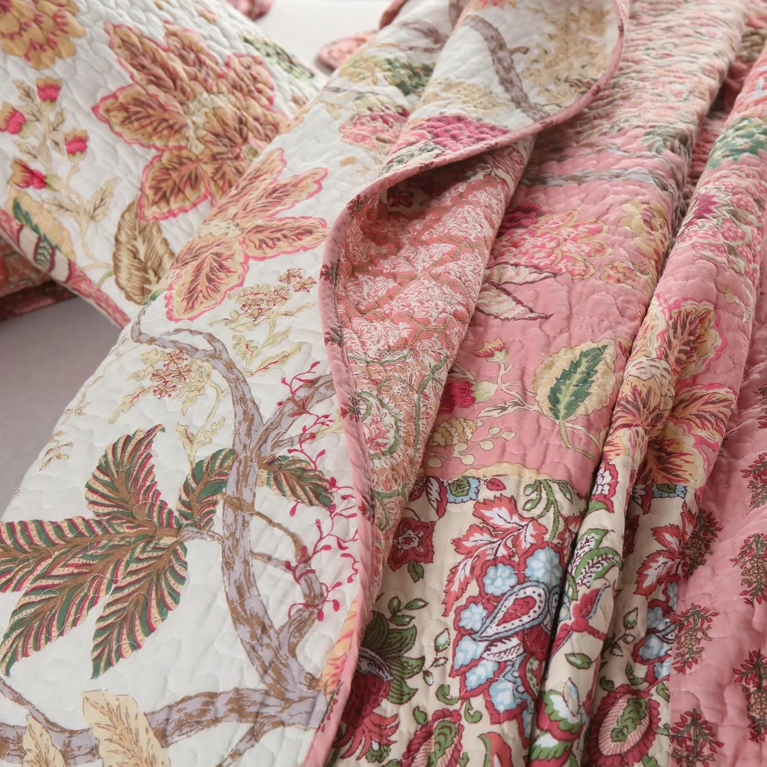 NEWLAKE Cotton Patchwork Bedspread, 3-Piece Bedding Quilt Set with Real Stitched Embroidery, Reversible Matelasse Bed Coverlet Set,Bohemian Floral, Queen Size