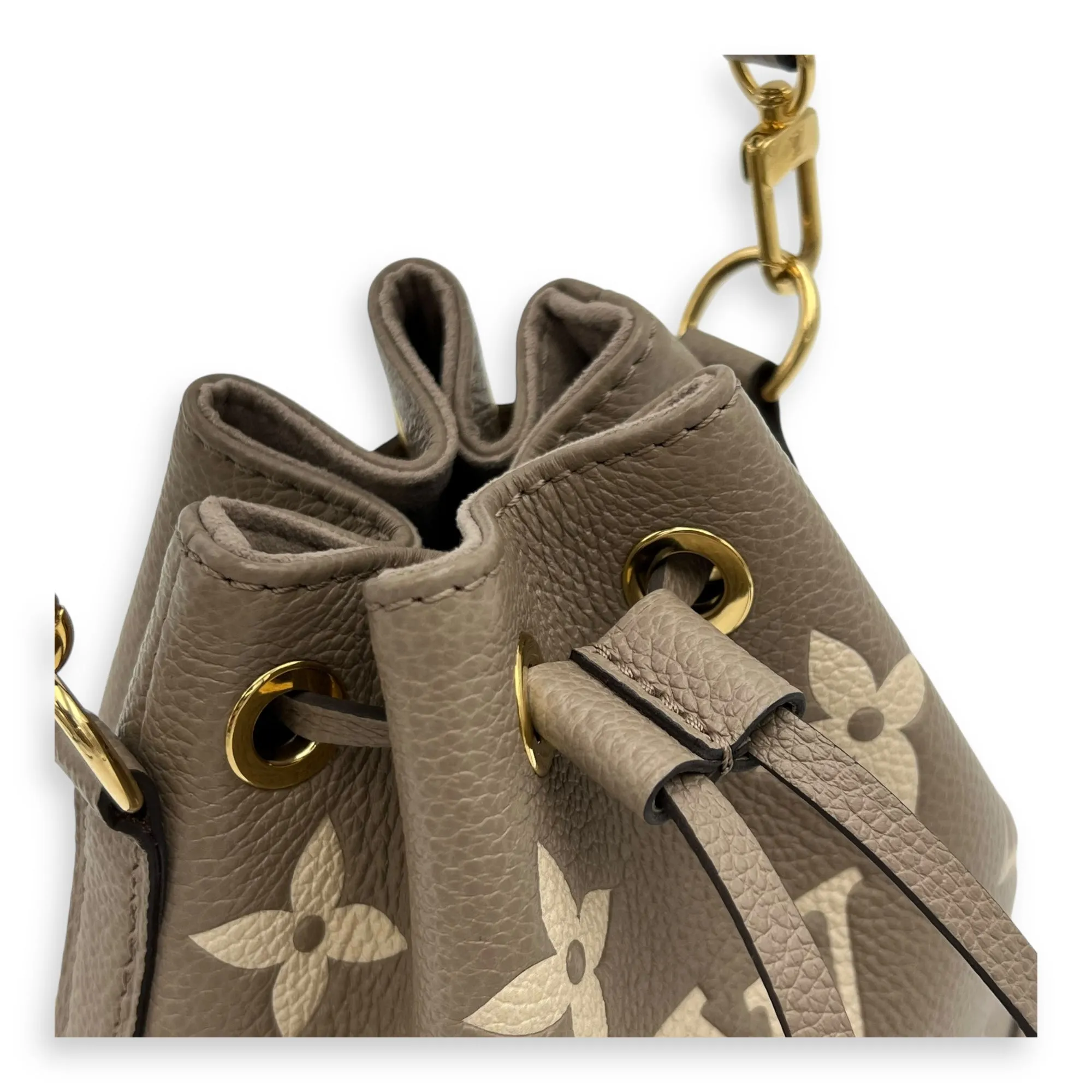 Noe Bucket Bag Nano Beige in Empreinte Leather, Gold hardware