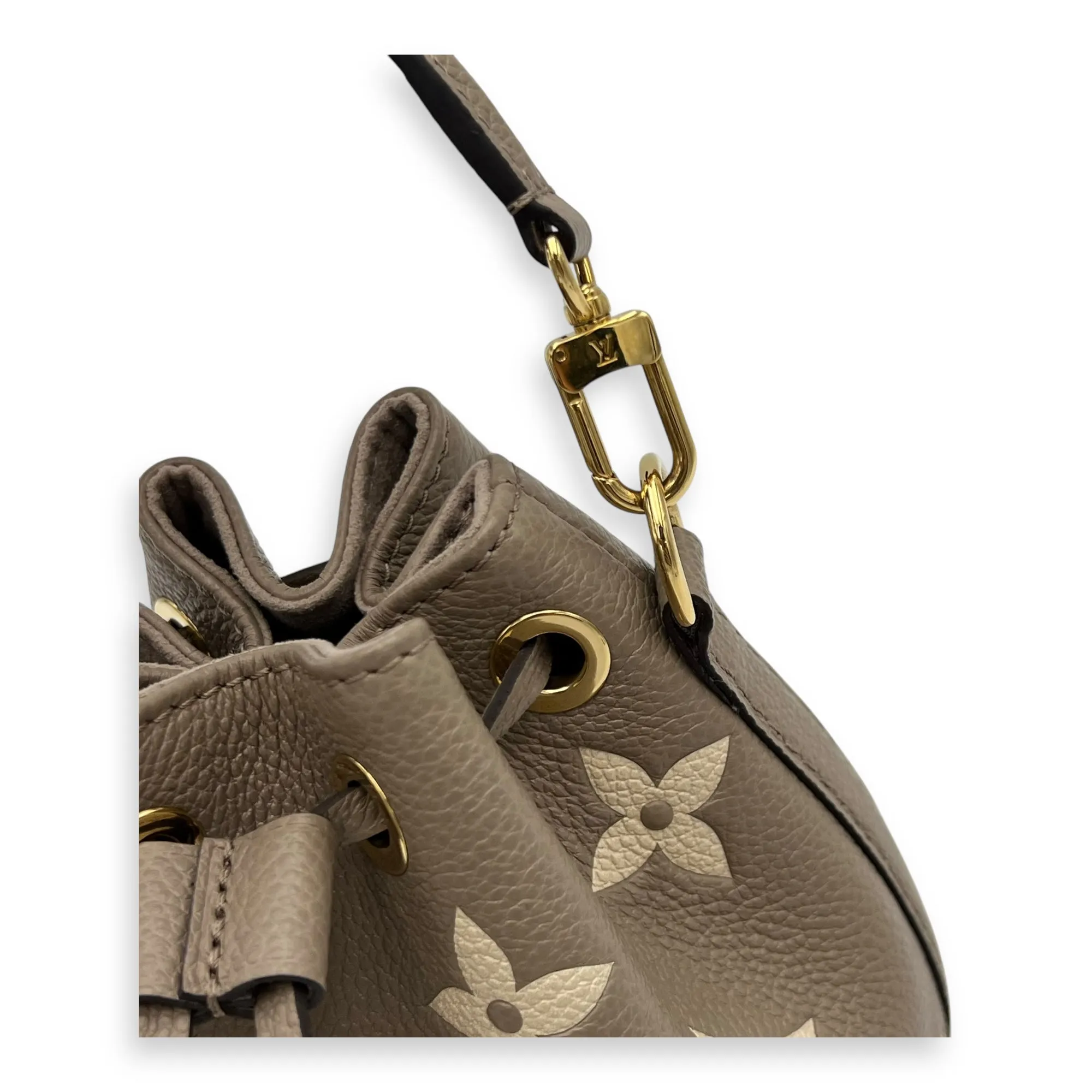 Noe Bucket Bag Nano Beige in Empreinte Leather, Gold hardware