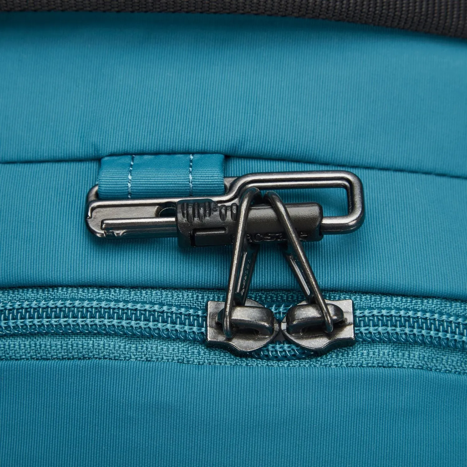 Pacsafe LS450 Anti-Theft Backpack (SA)