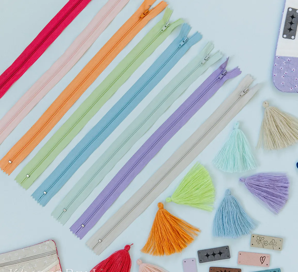Pretty & Posh Zipper Pouches Embellishment Kit