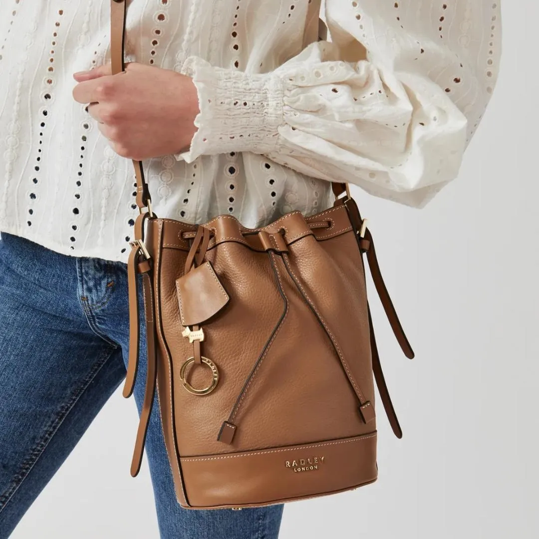 Radley Peregrine Road Medium Drawstring Crossbody Bag - Butterscotch