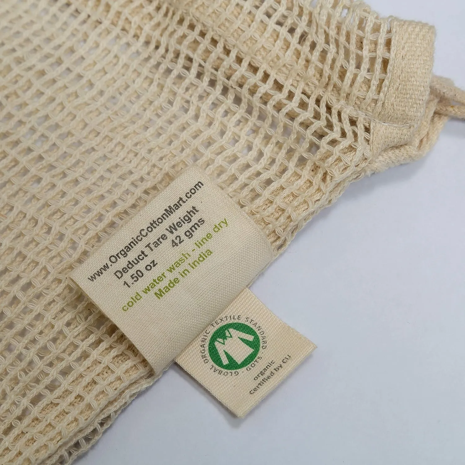 Reusable Mesh Vegetable Bags of 100% Organic Cotton - 6 Pieces Perfect Net Produce Bags - Eco-friendly, Bio-degradable & Washable Fruit, Vegetable & Produce Bags (3 Medium, 3 Small)