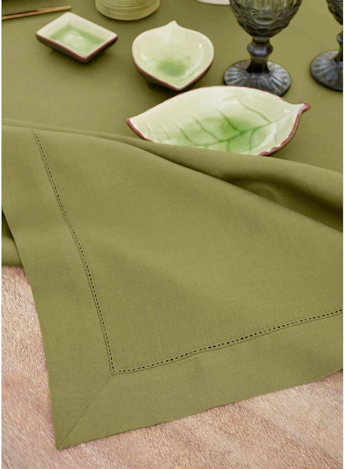 Solino Home Linen Tablecloth 60 x 90 Inch - Classic Hemstitch 100% Pure Linen Avocado Table Cloth for Rectangle Tables - Machine Washable Fabric Tablecloth for Spring, Fathers Day, Summer