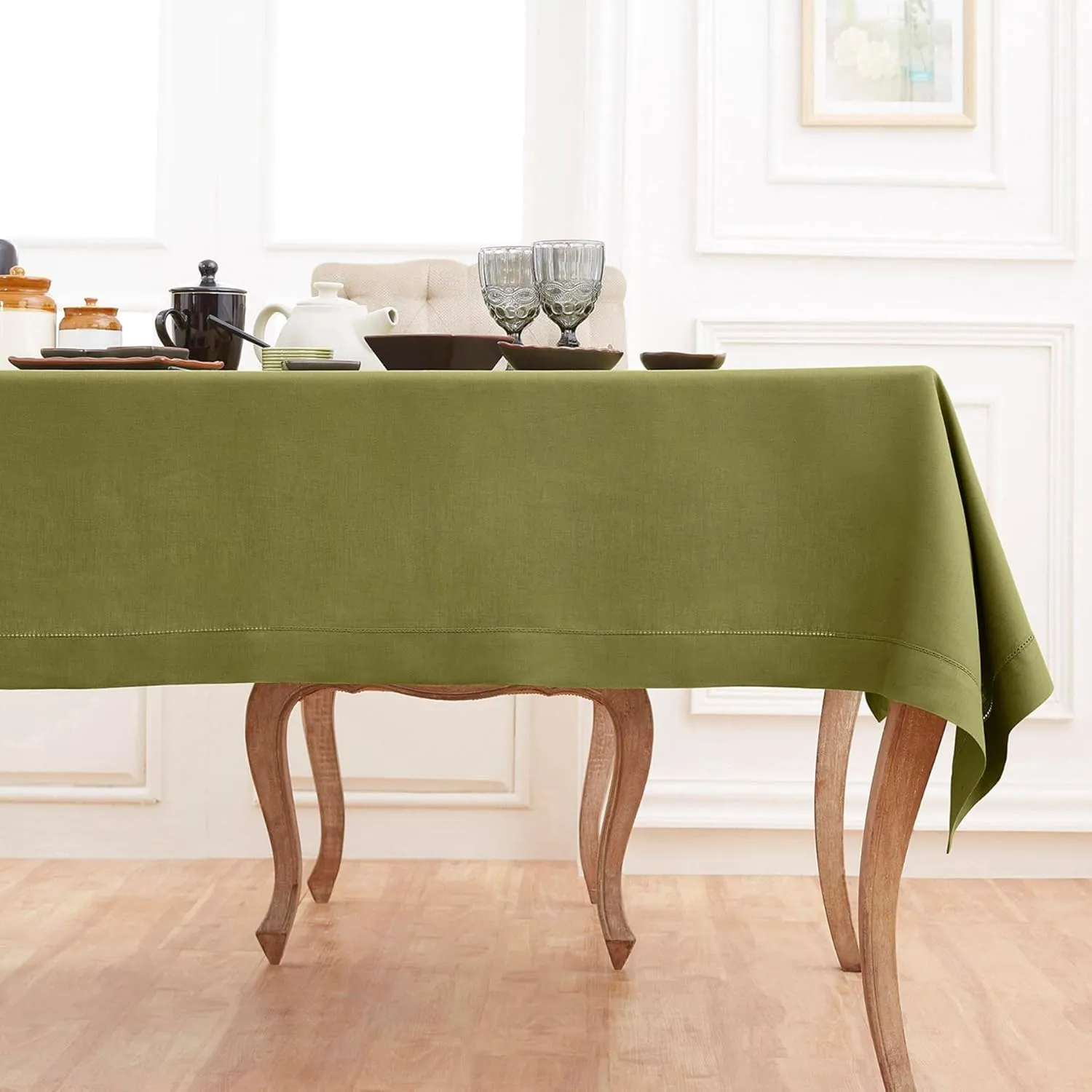 Solino Home Linen Tablecloth 60 x 90 Inch - Classic Hemstitch 100% Pure Linen Avocado Table Cloth for Rectangle Tables - Machine Washable Fabric Tablecloth for Spring, Fathers Day, Summer