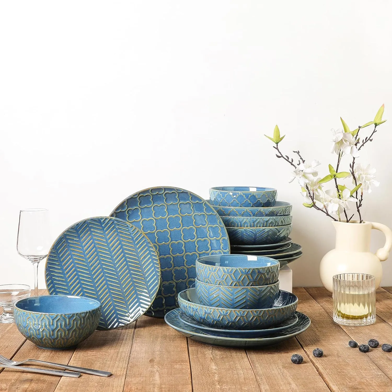Sureasy Ceramic Dinnerware Set for 4-16 Pieces Embossed Plates and Bowls Sets, Scratch Resistant Dish Set, Microwave, Oven & Dishwasher Safe, Blue