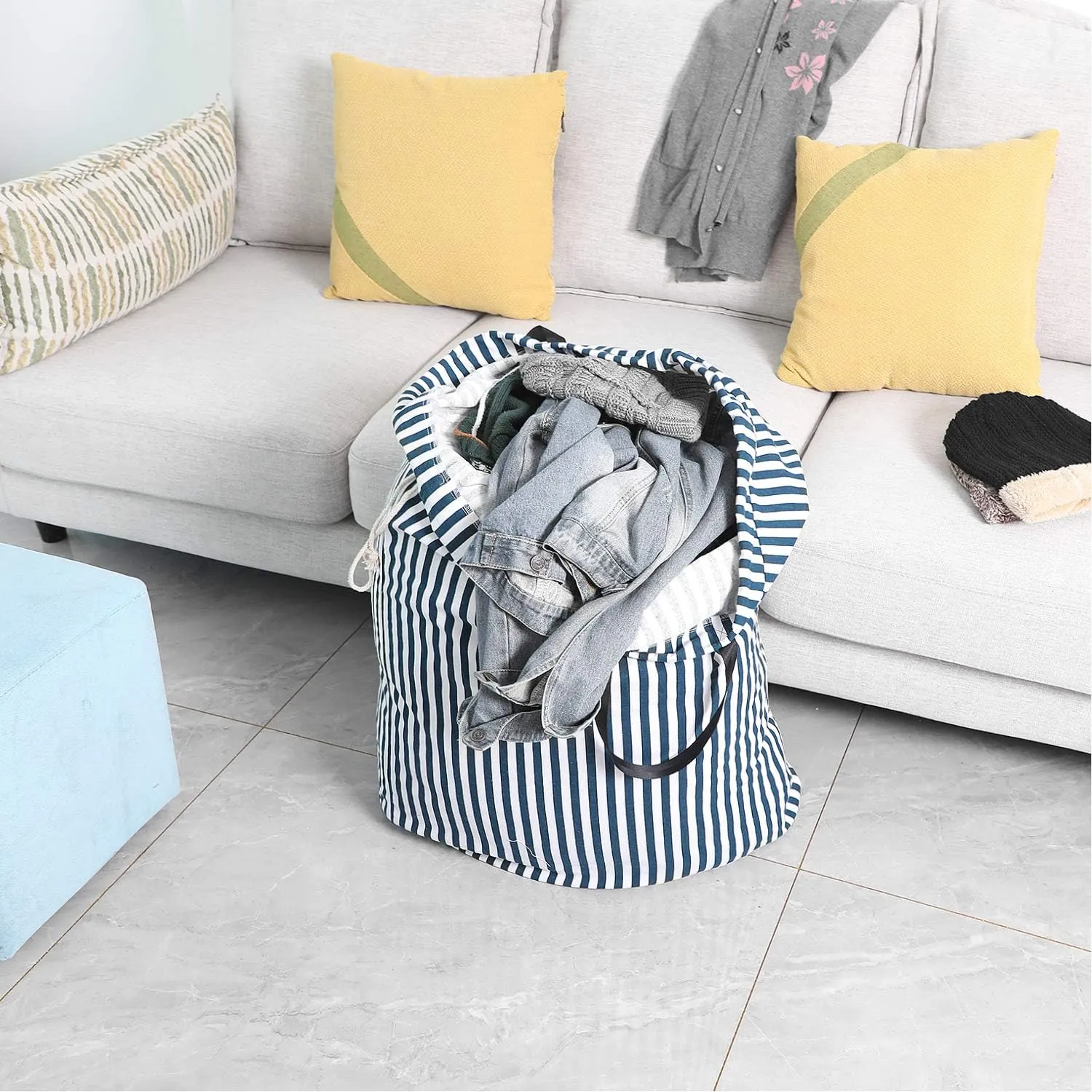 SWISSELITE Laundry Bag with Handle and Drawstring, Large Heavy Duty Laundry Bag, 28 x 40 Inches Travel Dirty Clothes Bag for Laundromat and Household