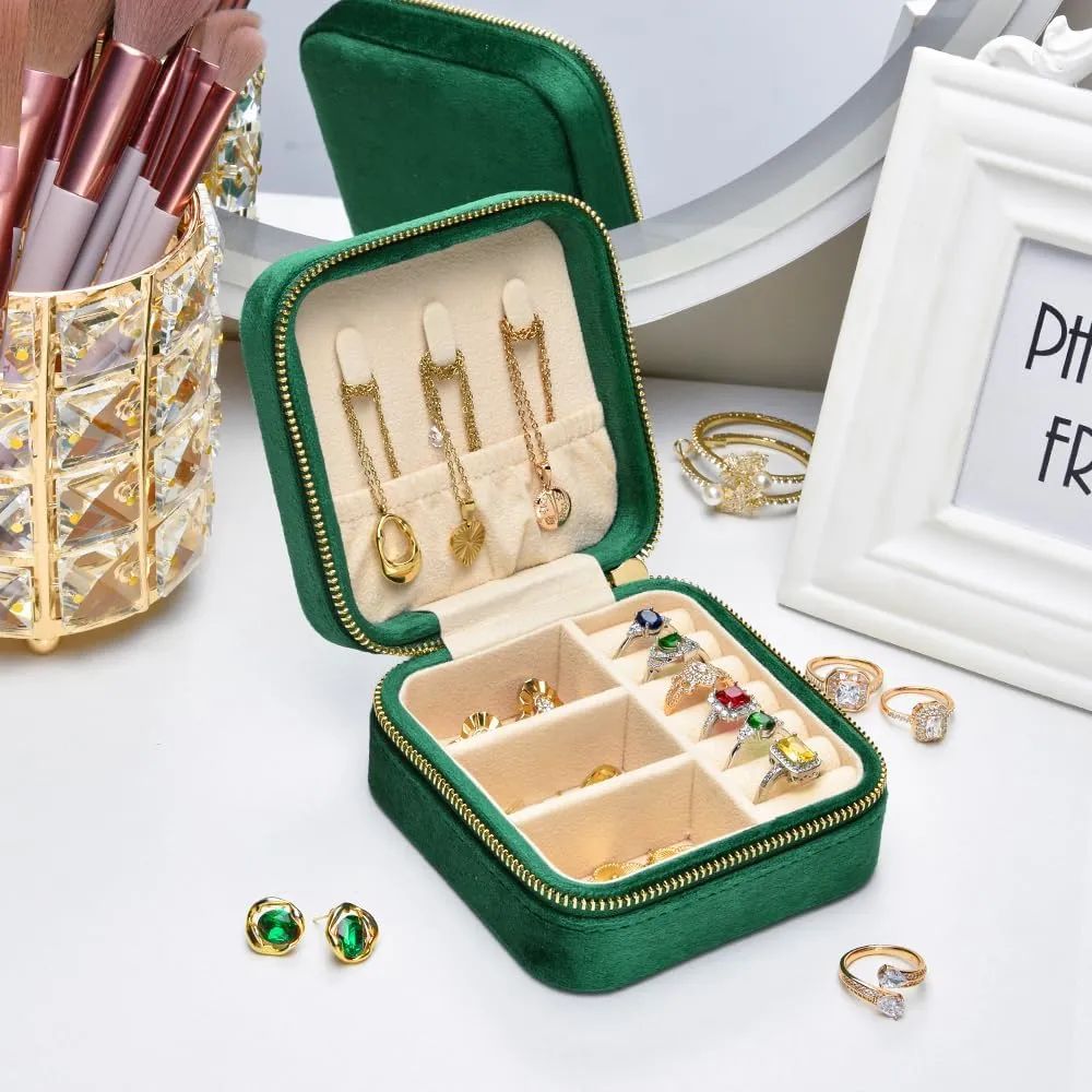 TAIMY Jewelry Box, Small Travel Jewelry Box, Portable Mini Jewelry Travel Organizer Boxes for Rings Earrings Necklaces Bracelets(Emerald Green,No Mirror)
