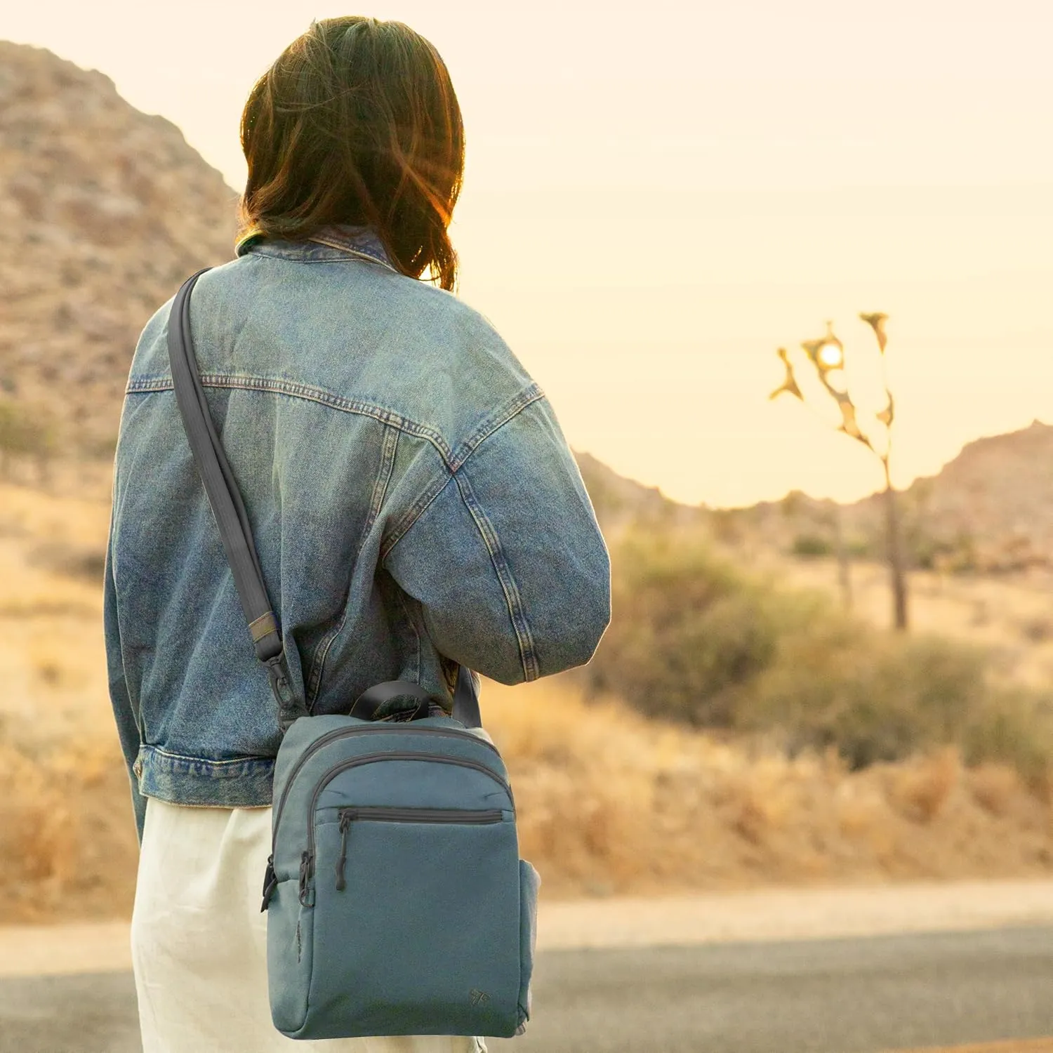 Travelon Anti-Theft The Voyages Tour Bag