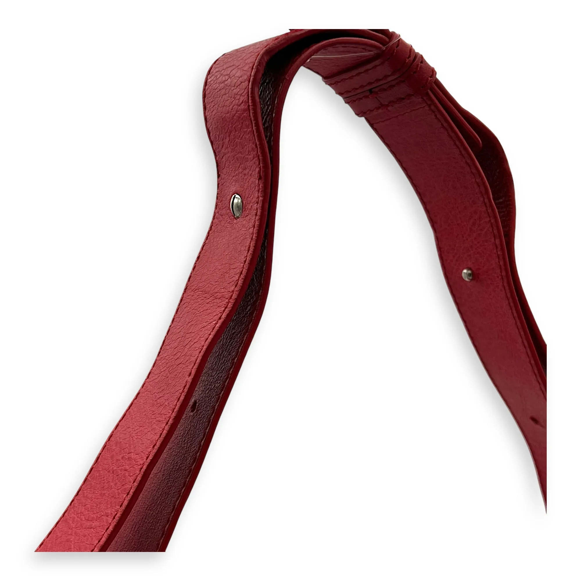 Vara Shoulder Bag Red in Distressed Leather, Silver hardware