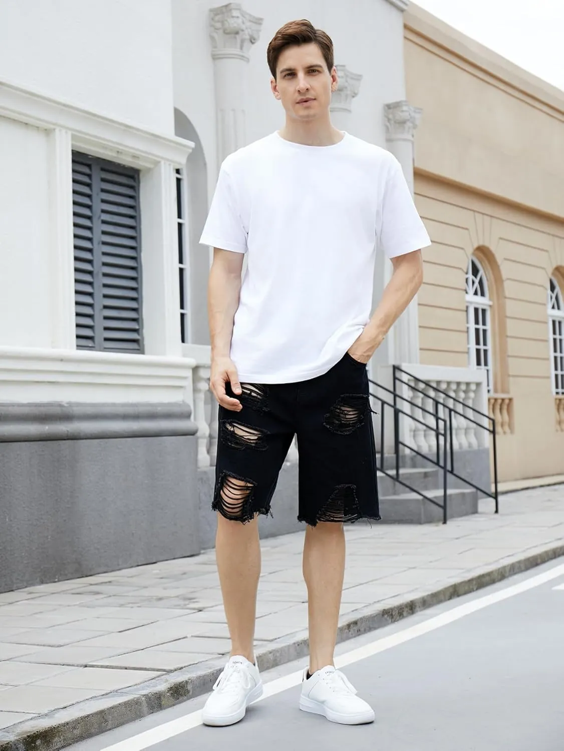 Verdusa Men's Ripped Bermuda Denim Shorts Straight Leg Jean Shorts with Pockets