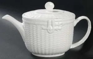 Wedgwood Nantucket Teapot & Lid, Fine China Dinnerware