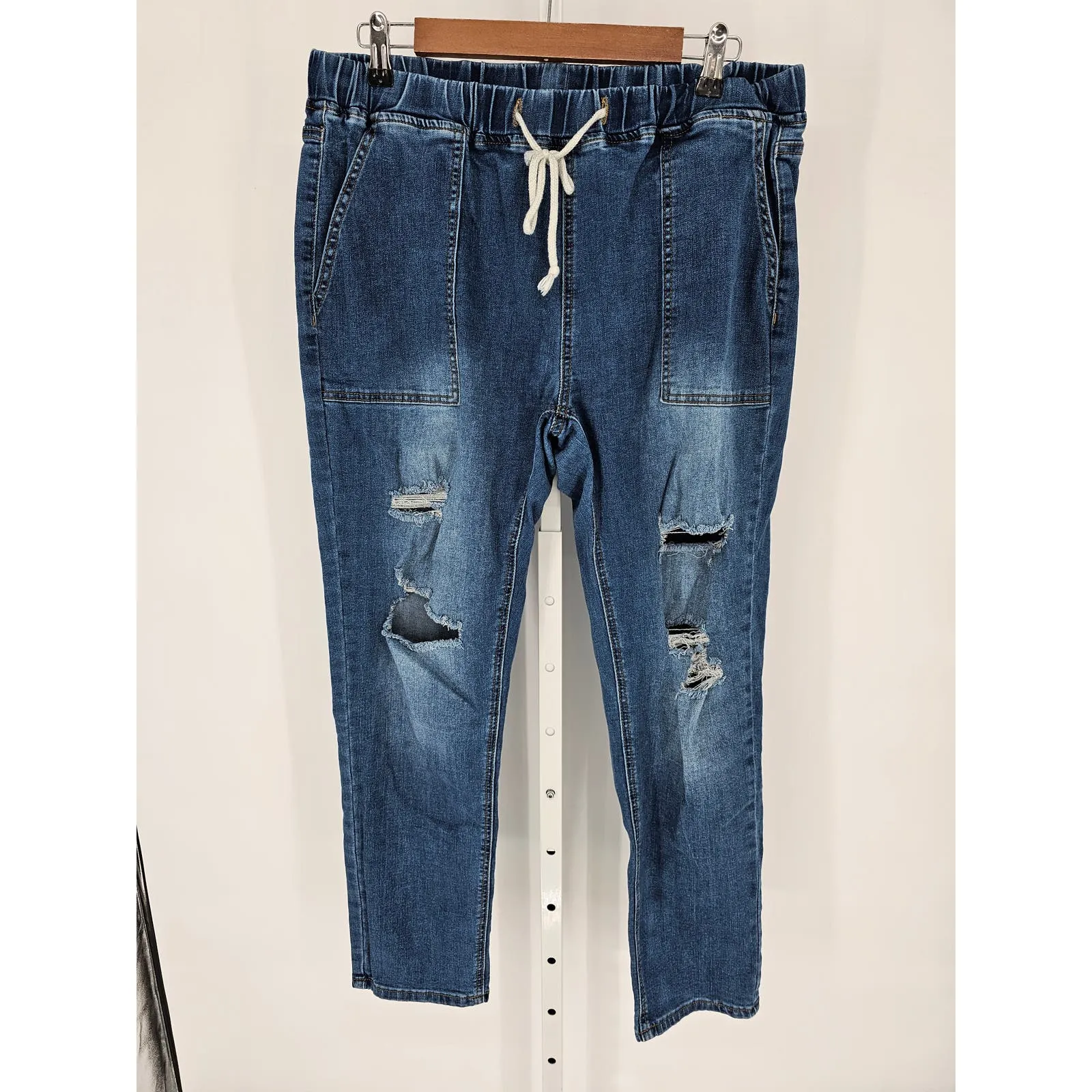 Womens Sz XL Pull On Elastic Waist Denim Joggers Blue Distressed
